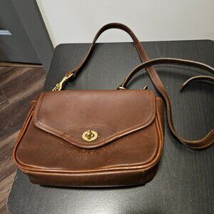J.W. Hulme Co. Brown Leather Crossbody Bag | Classic Heritage Style | Good Condi